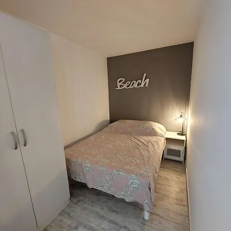 T2 Alcôve Est à 600m Plage, Parking, Wifi, Quartier Calme - Fr-1-328-258