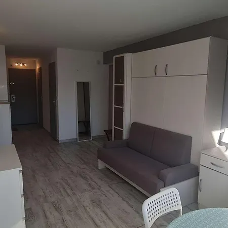 T2 Alcôve Est à 600m Plage, Parking, Wifi, Quartier Calme - Fr-1-328-258 *
